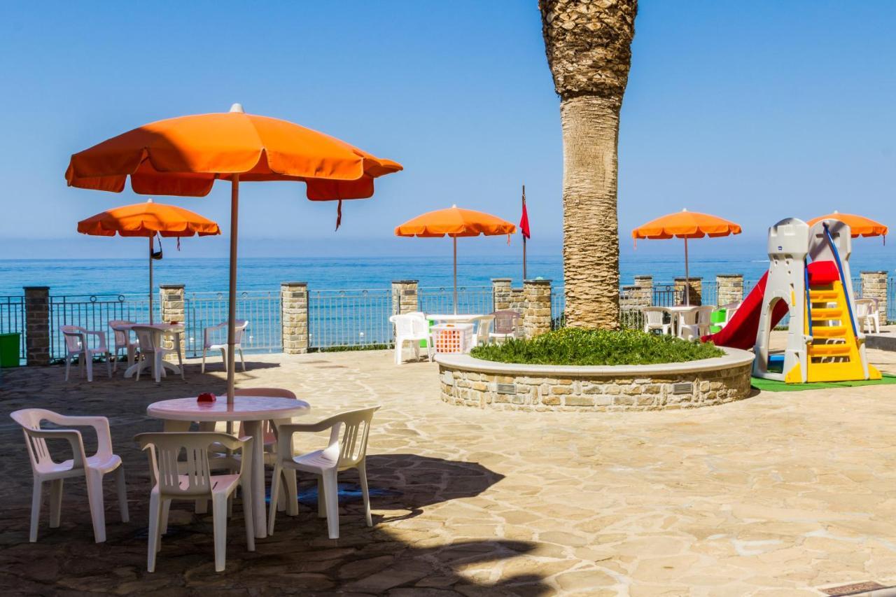 Acciaroli Vacanze Residence Εξωτερικό φωτογραφία