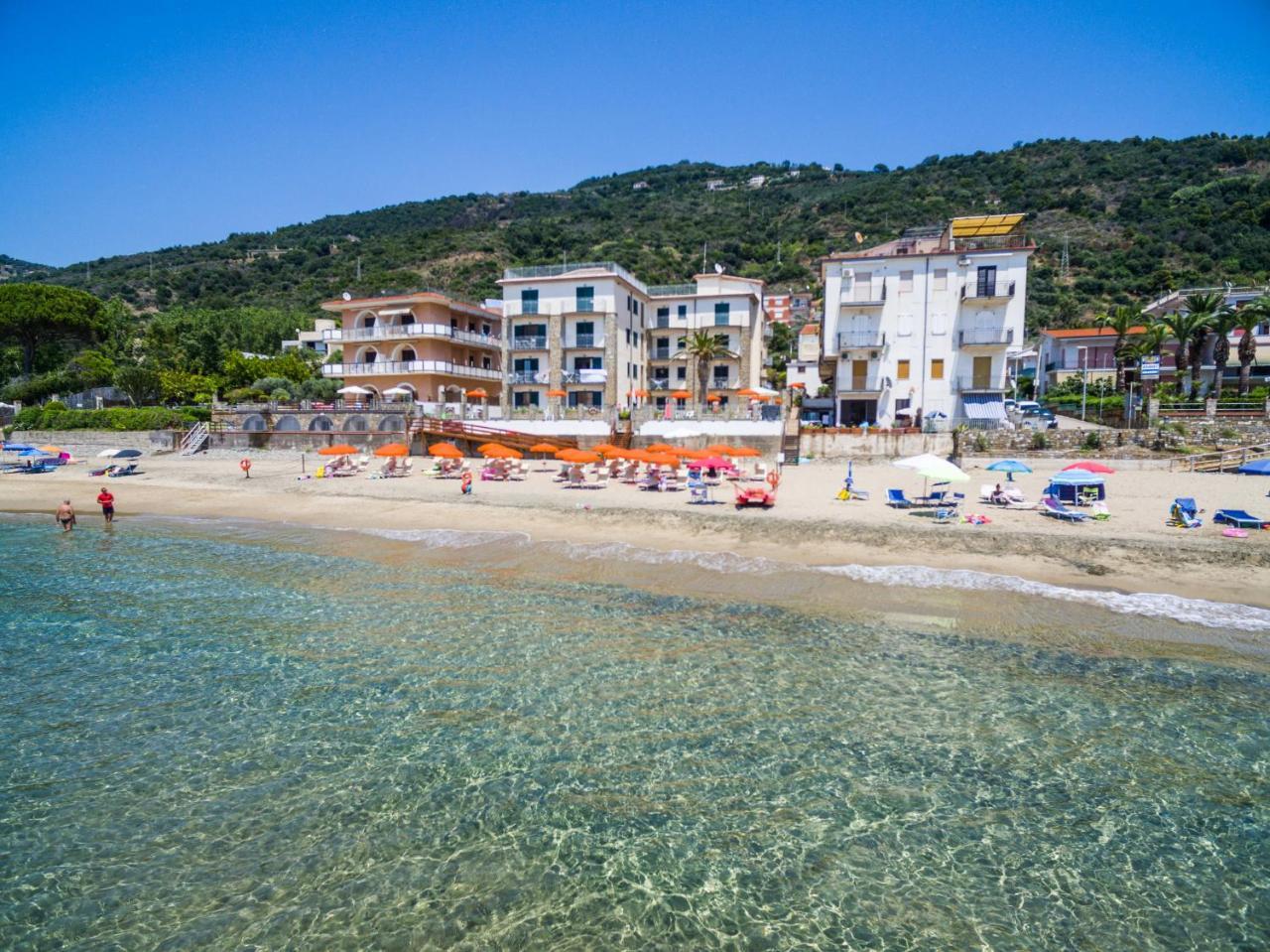 Acciaroli Vacanze Residence Εξωτερικό φωτογραφία