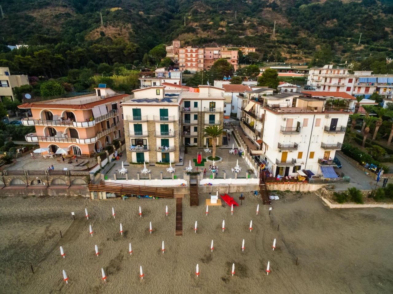 Acciaroli Vacanze Residence Εξωτερικό φωτογραφία